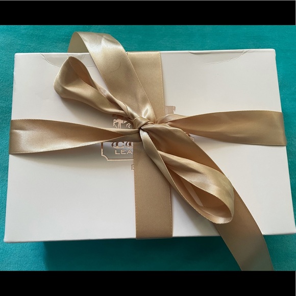 Coach signature bangle black & white with box/bag - Picture 4 of 9